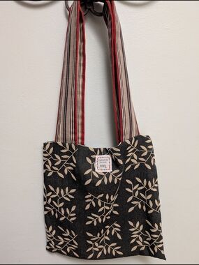 Monica Lewinsky Khaki & Cream Leaf-Print Tote Bag with Striped Handles